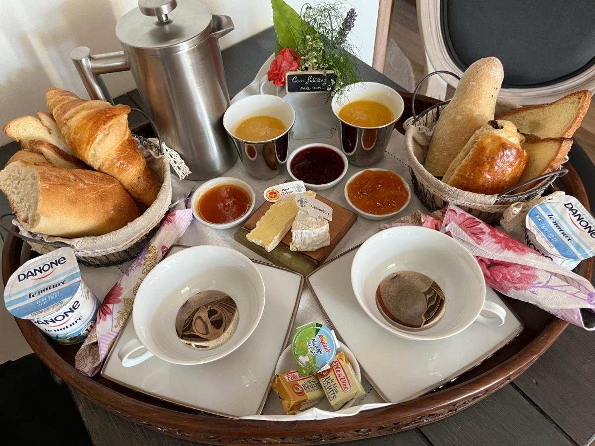 Les Nord'Mandines Hotell Trouville-sur-mer Exteriör bild
